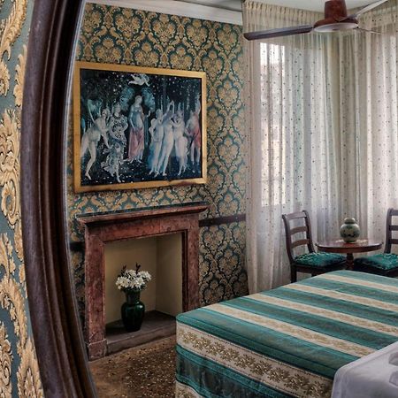 Hotel Galleria Венеция Экстерьер фото